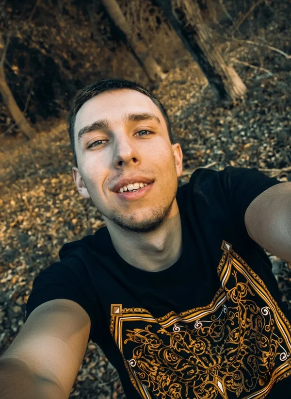 Individual team member photo input